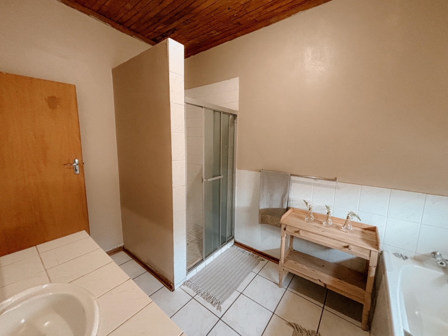 5 Bedroom Property for Sale in Bethulie Free State